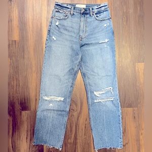 Abercrombie Ultra High Rise Straight Ankle